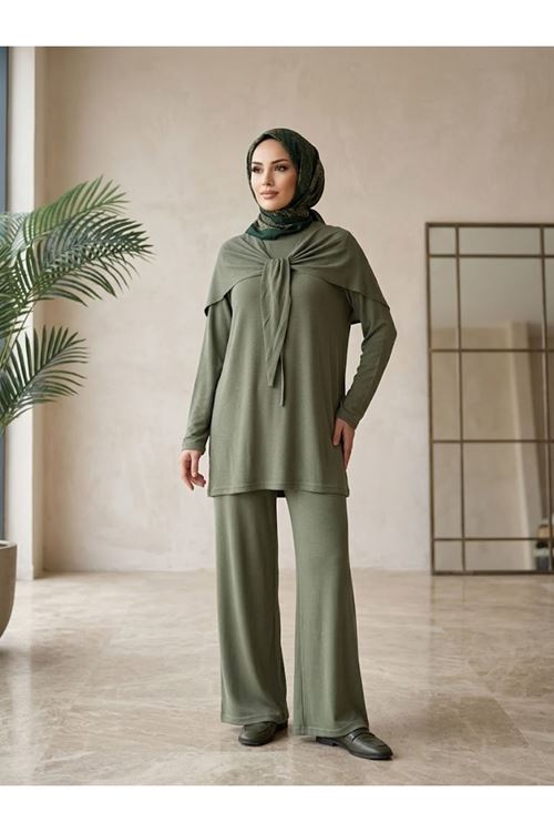 PİT00531-HKİ Pelerin Detay  Pantolonlu Pike Takım-Haki