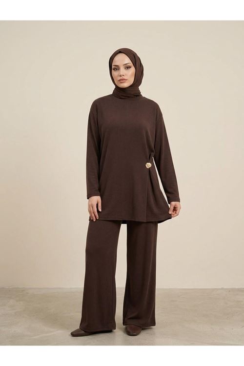 PİT00532-KHV Broş Detay Pantolonlu Takım-Kahve
