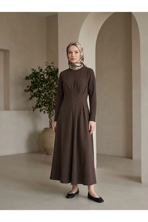 ELB04179-KHV Derin Üç Pileli Elbise-Kahve