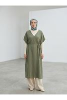 ELB04160-HKİ Rahat  Kesim V Yaka Müslin Elbise-Haki